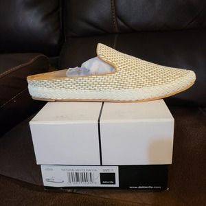 Dolce Vita Women's ODIS Mule, Natural/White Raffia, 7